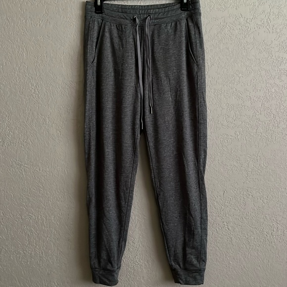 EUC American Eagle Joggers Size Small - Picture 1 of 3